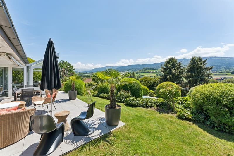 EN EXCLUSIVITE - Une propriété d'architecte au charme intemporel (4)