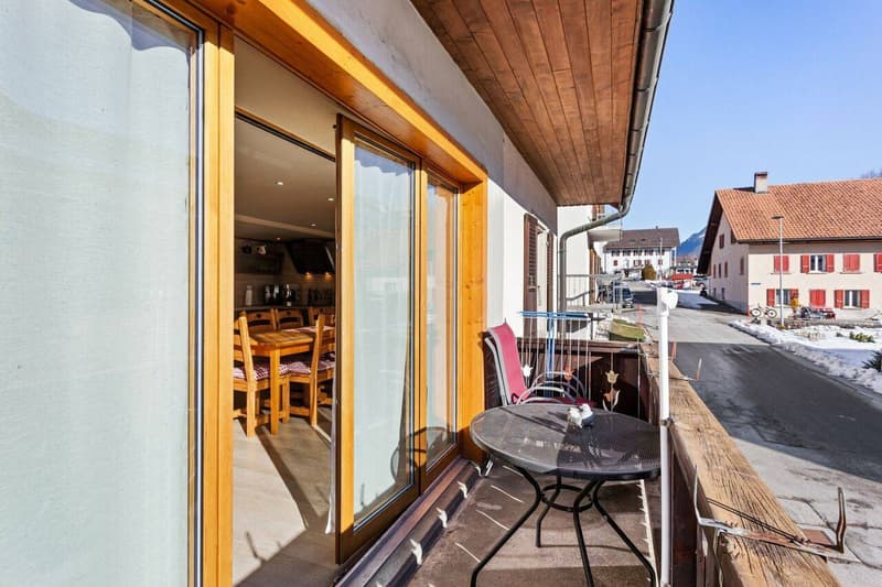 Immeuble de deux logements avec potentiel de développement (12)