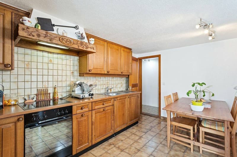 Immeuble de deux logements avec potentiel de développement (6)