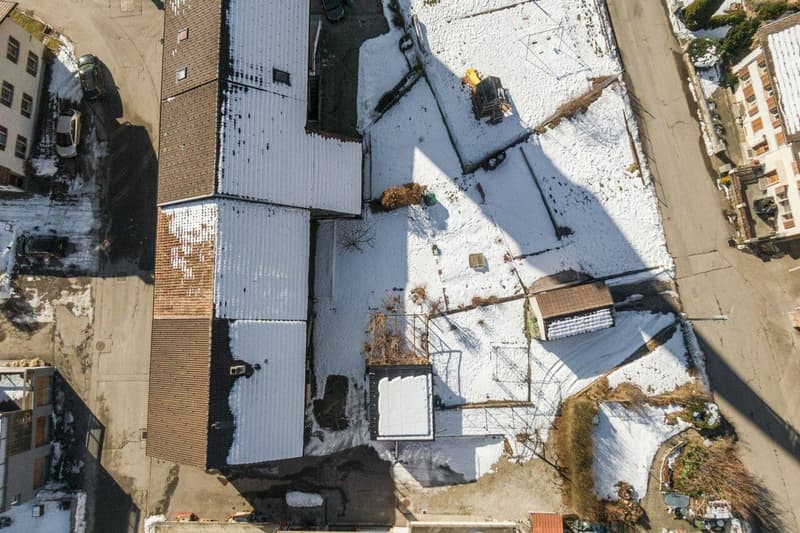 Immeuble de deux logements avec potentiel de développement (13)