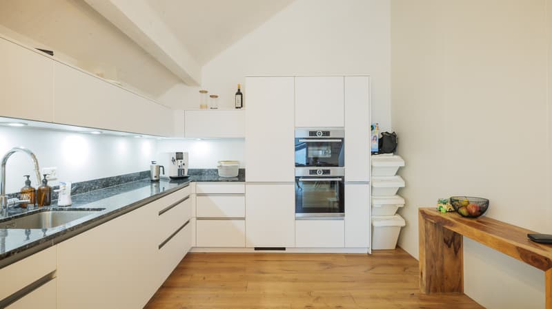 Gehobene 5.5-Zimmer-Attikawohnung mit Terrasse in Killwangen (4)