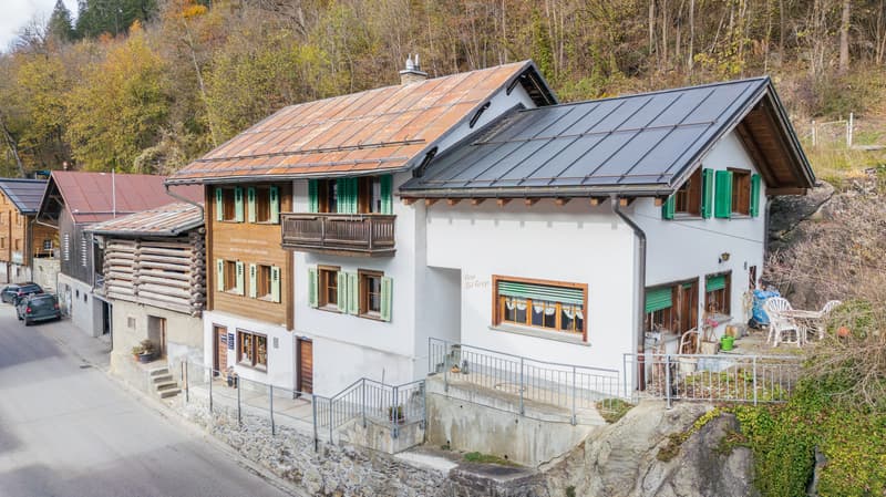 Gemütliches 6.5-Zimmer-Haus mit Einliegerwohnung in Ilanz/Glion (1)