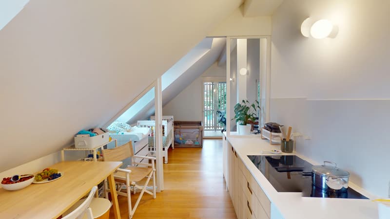 Helle 2.5-Zimmer-Wohnung mit Galerie in Rafz (3)
