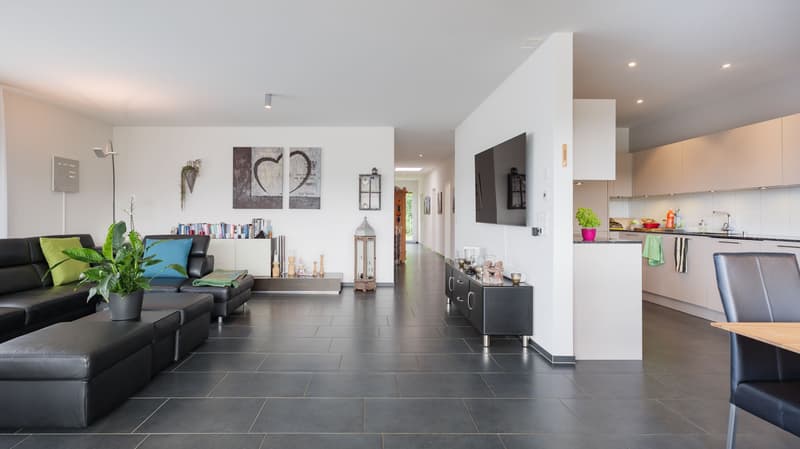Herrliche 4.5-Zimmer-Attikawohnung mit traumhafter Aussicht in Wohlen (3)