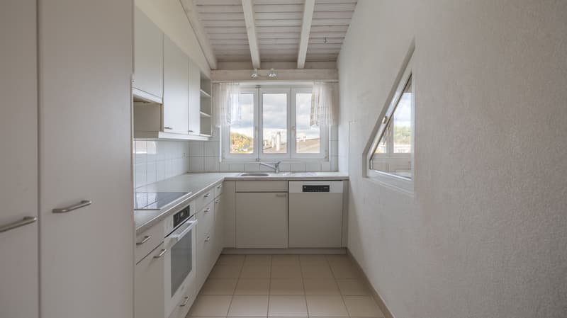 Elegante 3.5-Zimmer-Wohnung in Reinach (6)