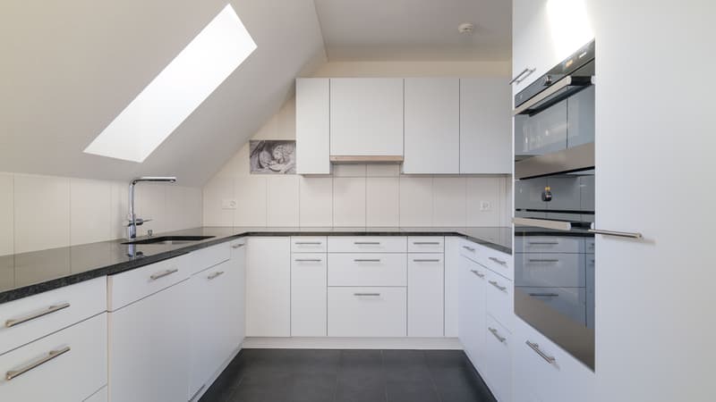 Helle 4.5-Zimmer-Wohnung in Oberweningen (6)