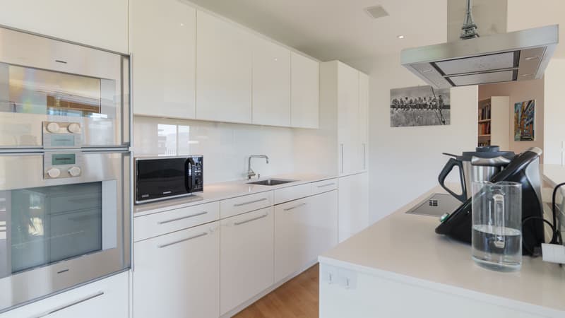 Moderne 4.5-Zimmer-Wohnung mit Seesicht in Au ZH (7)