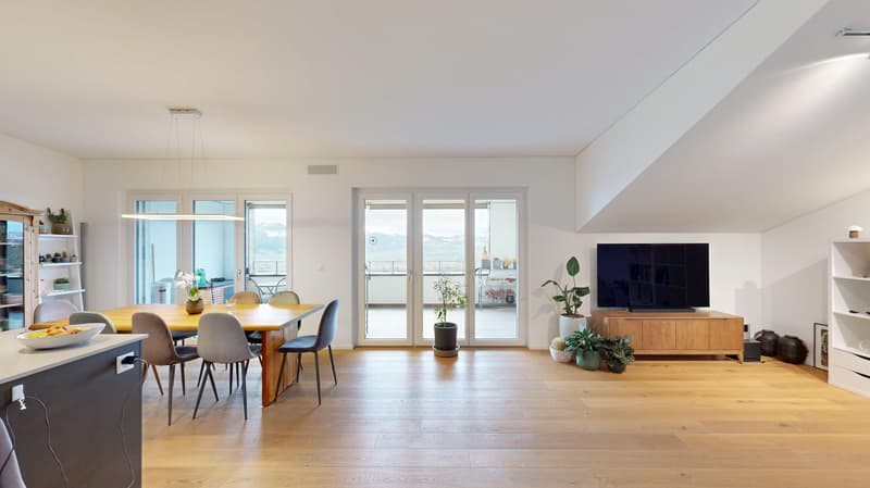Exklusive 4.5-Zimmer-Dachwohnung mit See- und Bergsicht in Uetliburg (1)
