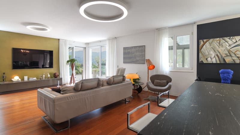 Affascinante casa di 5.5 locali con terrazza da sogno a Caslano (6)