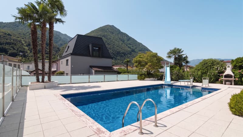 Spettacolare casa di 9 locali con piscina a Quartino (3)