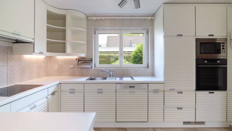 Charmantes 6.5-Zimmer-Haus mit traumhaftem Garten in Feldbrunnen (6)