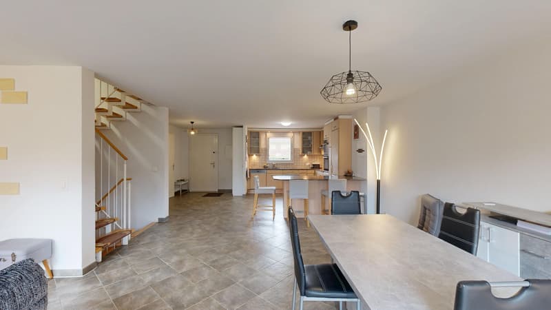Spacieuse Maison mitoyenne de 6.5 pièces à Aire-la-Ville (2)