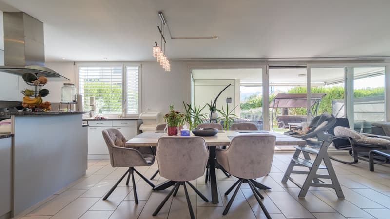 Einmalige 5.5-Zimmer-Gartenwohnung in Würenlos (1)