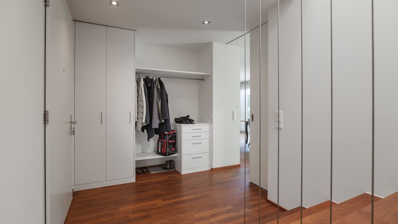 Modernes 5.5-Zimmer-Eckhaus mit 193 m² Wohnfläche, Garten und viel ... (7)