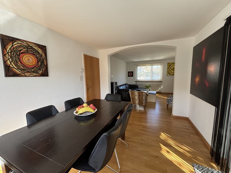 Maison accueillante dans un emplacement central de premier choix (4)