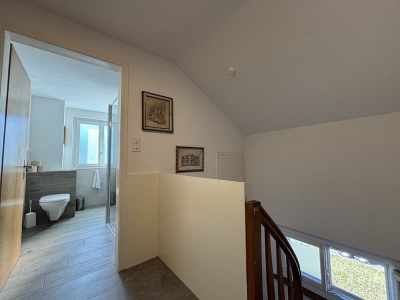 Maison accueillante dans un emplacement central de premier choix (13)