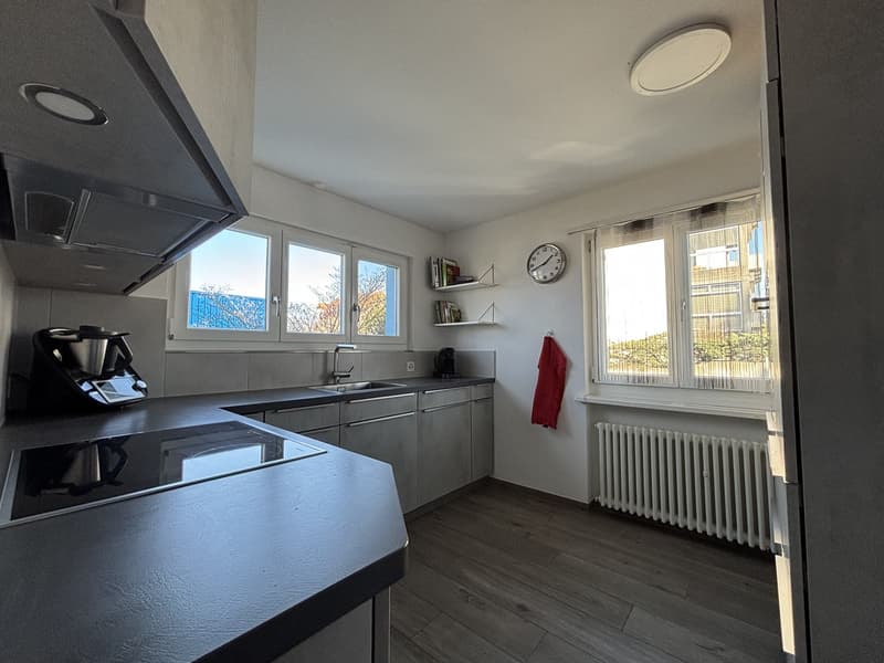 Maison accueillante dans un emplacement central de premier choix (9)