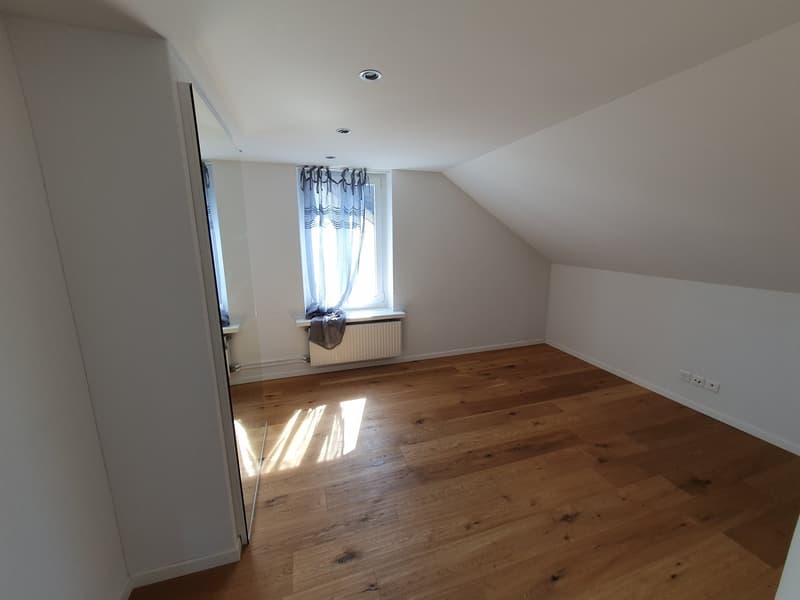 moderne, lichtdurchflutete 3.5 Zimmer-Wohnung im Zentrum von Buchs (3)