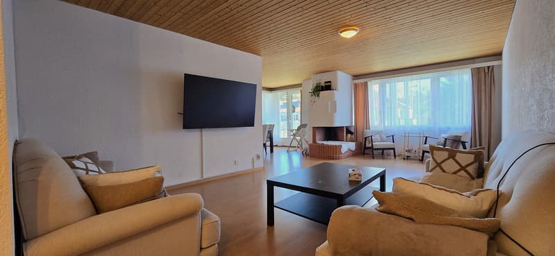 Helle 4.5-Zimmer-Wohnung mit Panoramabalkon in Bern Bümpliz - Ihr neues Zuhause mit Weitblick (3)
