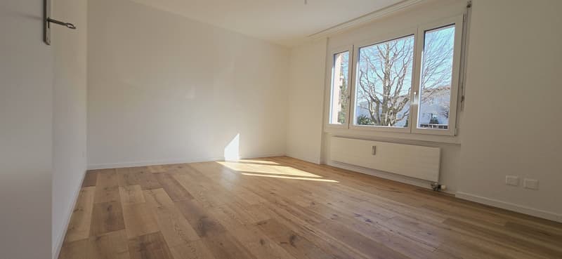 Frisch renovierte 4.5 Zi.-Wohnung direkt neben Kindergarten- & Grundschule (7)