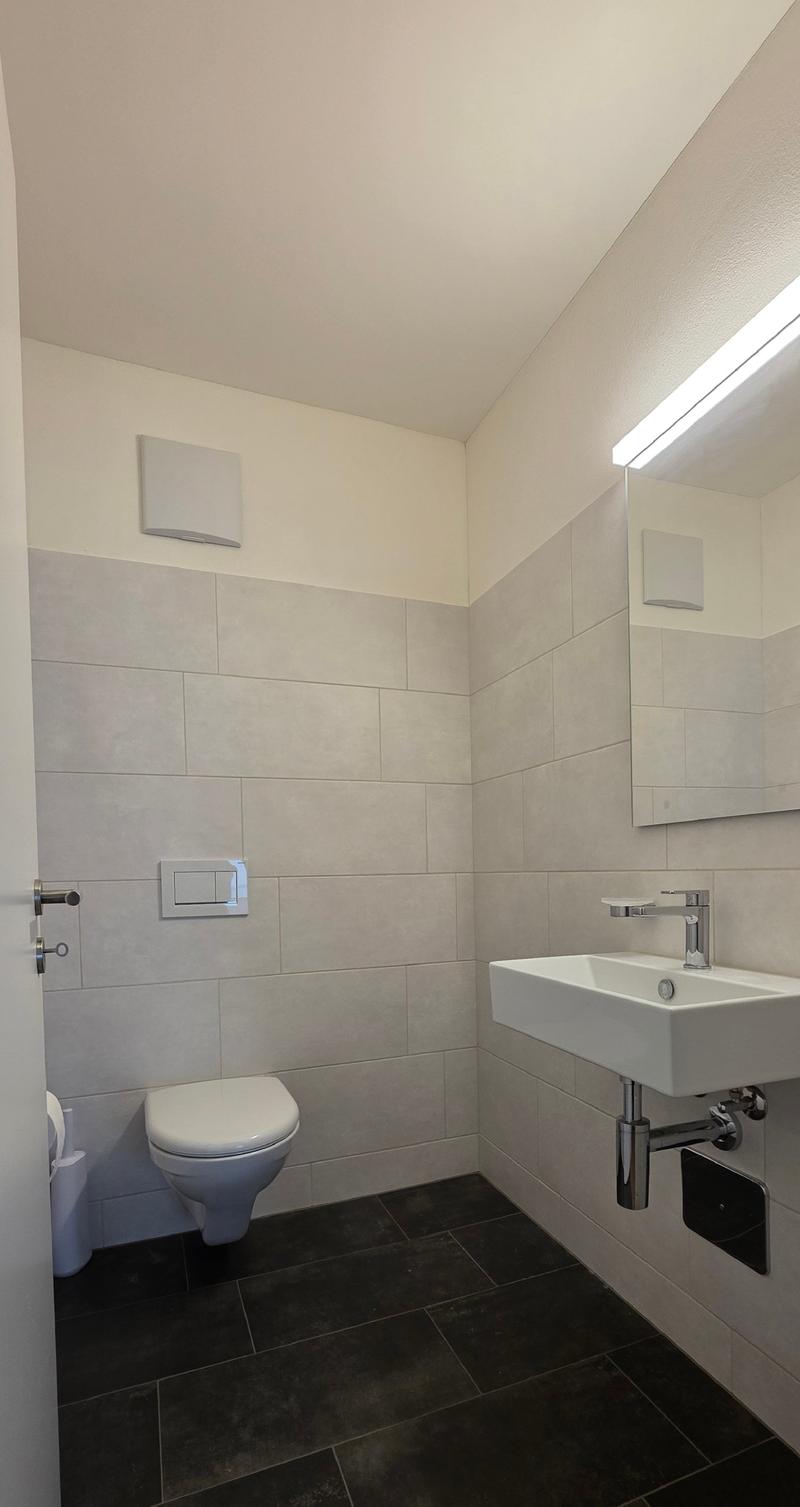 Moderne 3.5-Zimmer-Wohnung mit Wintergarten-Balkon in Schmerikon (9)