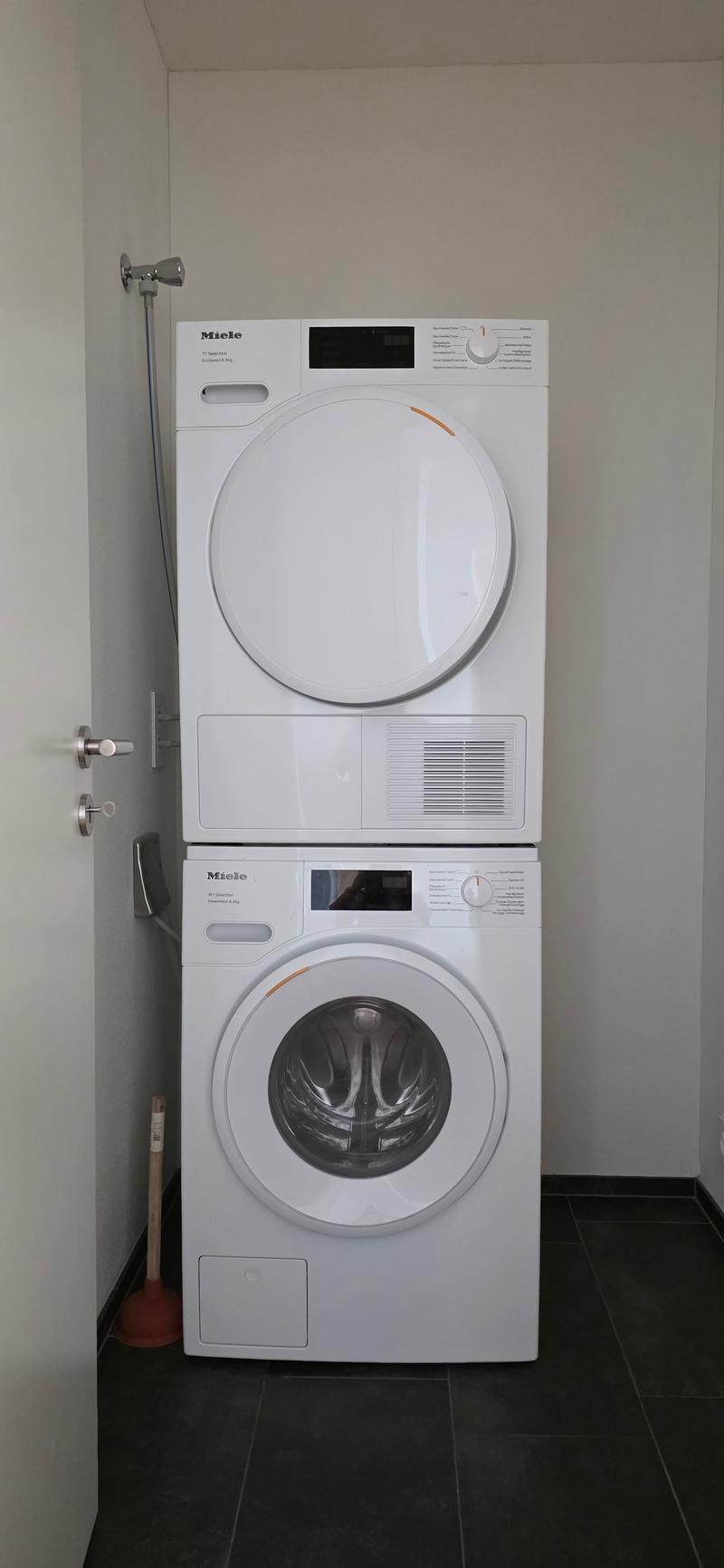 Moderne 3.5-Zimmer-Wohnung mit Wintergarten-Balkon in Schmerikon (10)