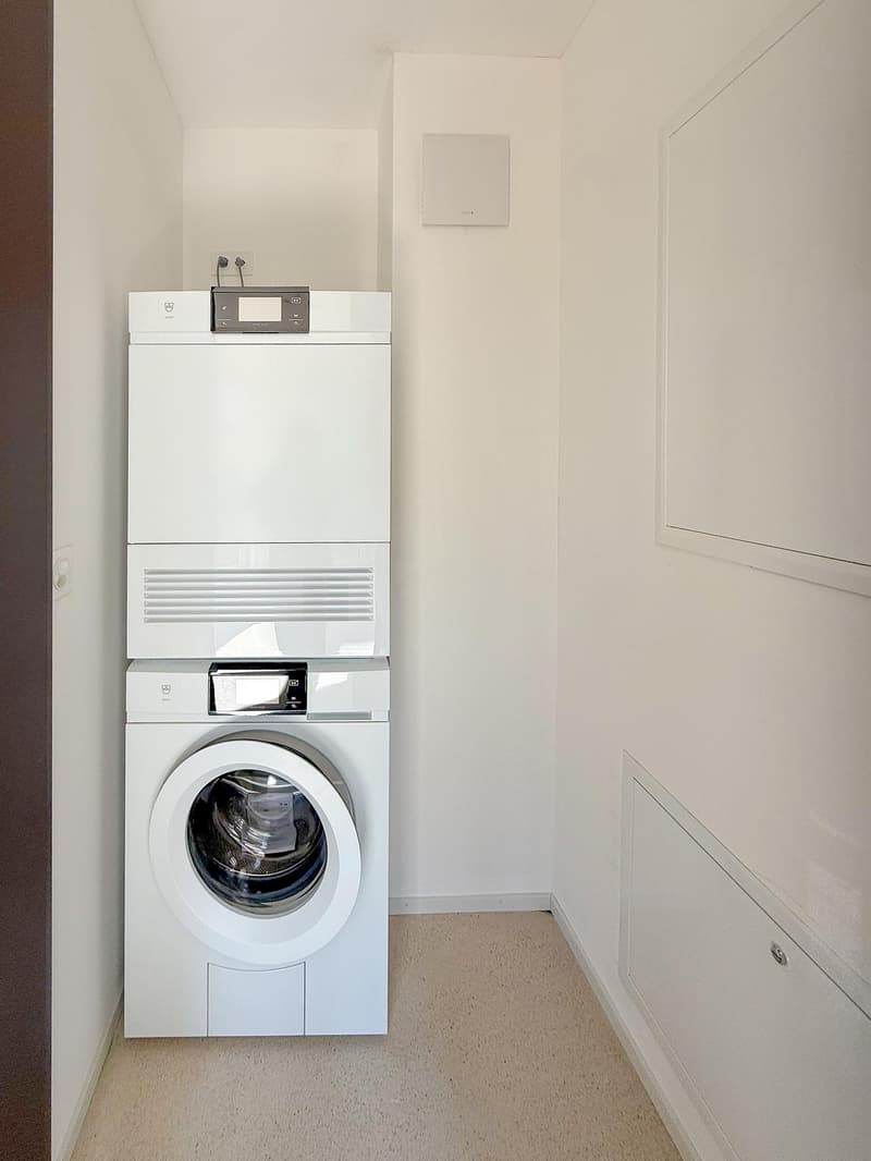 Sonnige 2.5 Zimmer-Gartenwohnung im Neubau (7)