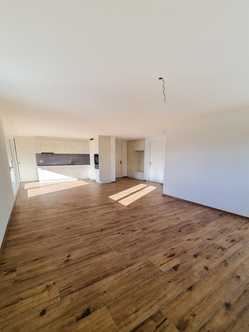 Grosszügige 3.5 Zi-Wohnung mit Gartensitzplatz (3)