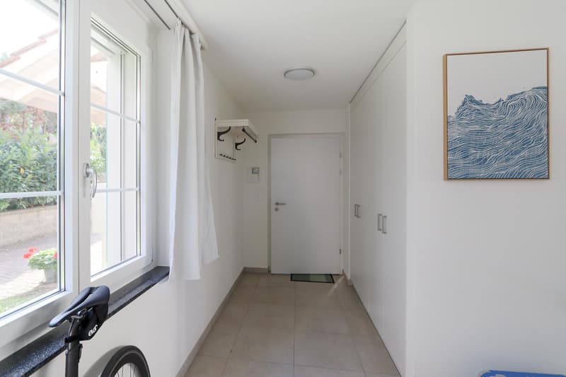 Komfortable 2.5 Zi-Wohnung mit sonnigem Gartensitzplatz (6)