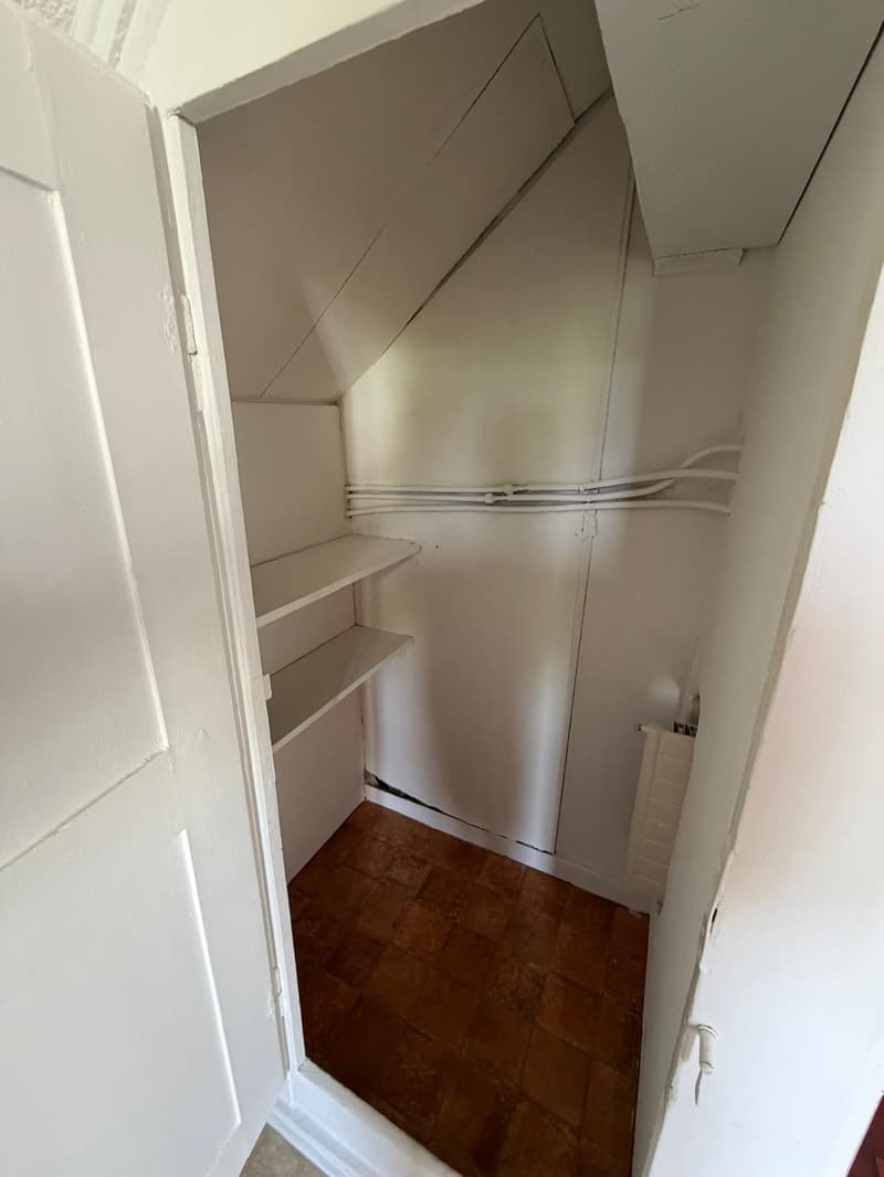 Appartement 2.5 pièces lumineux avec balcon à Tavannes (7)