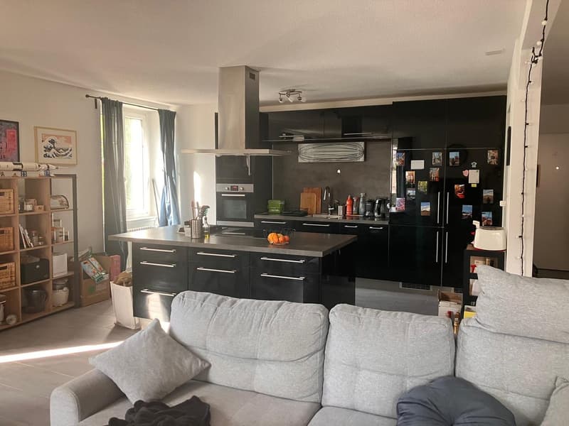 Appartement de 3 pièces rénové à La Chaux-de-Fonds (2)