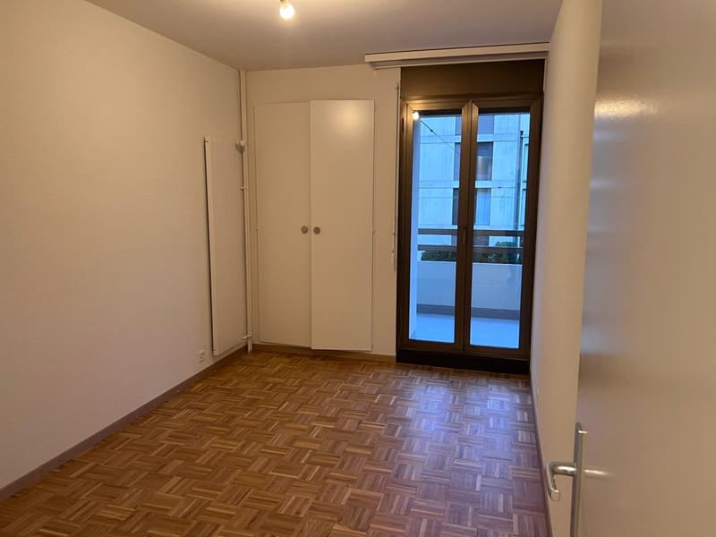 Appartement 4 pièces lumineux avec balcon à Châtelaine (5)