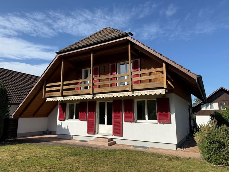 Freistehendes 5.5 Zmmer Einfamilienhaus, das Suchen hat ein Ende ! (5)