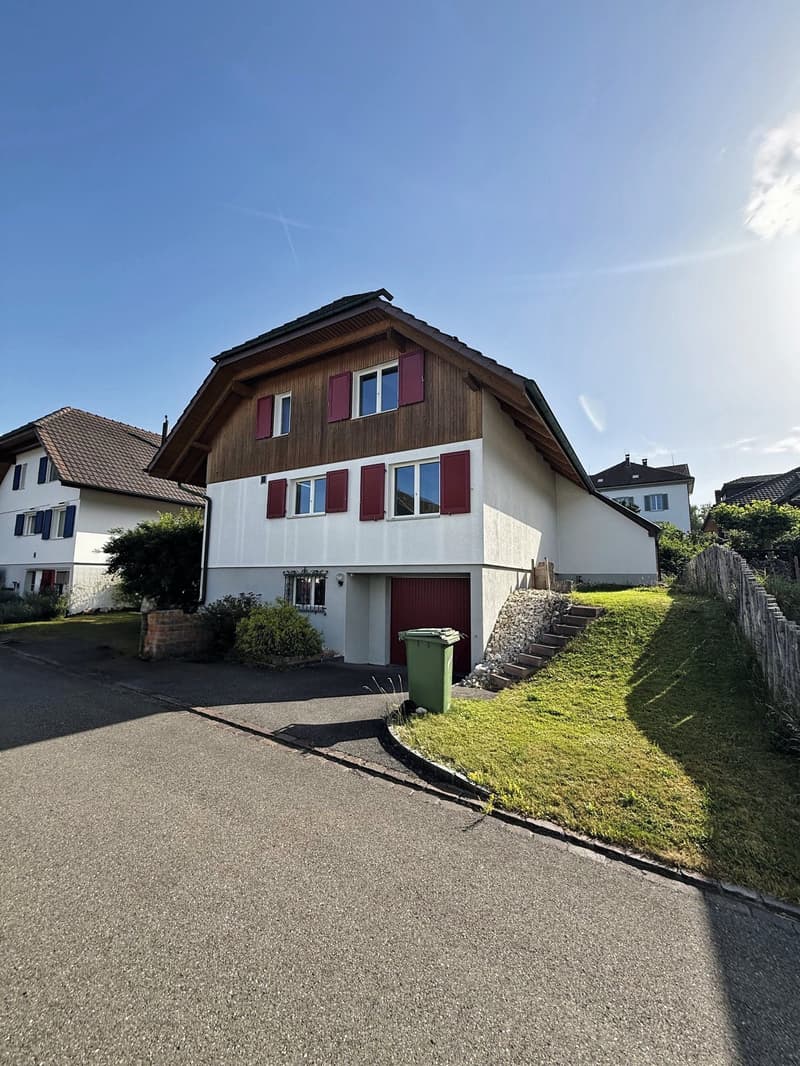 Freistehendes 5.5 Zmmer Einfamilienhaus, das Suchen hat ein Ende ! (4)