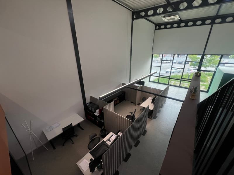 Open Space / Bureau à louer - Locaux premium (6)