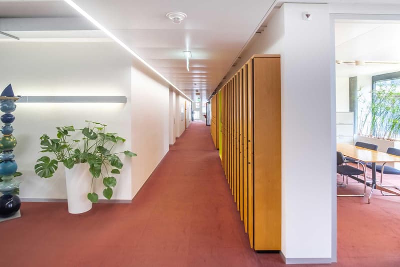 Representative office space directly at Basel SBB train station (9)