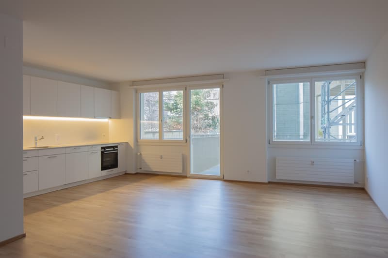 4.5-Zimmerwohnung im Erdgeschoss mit grosser Terrasse - zentrumsnah und doch im Grünen (1)