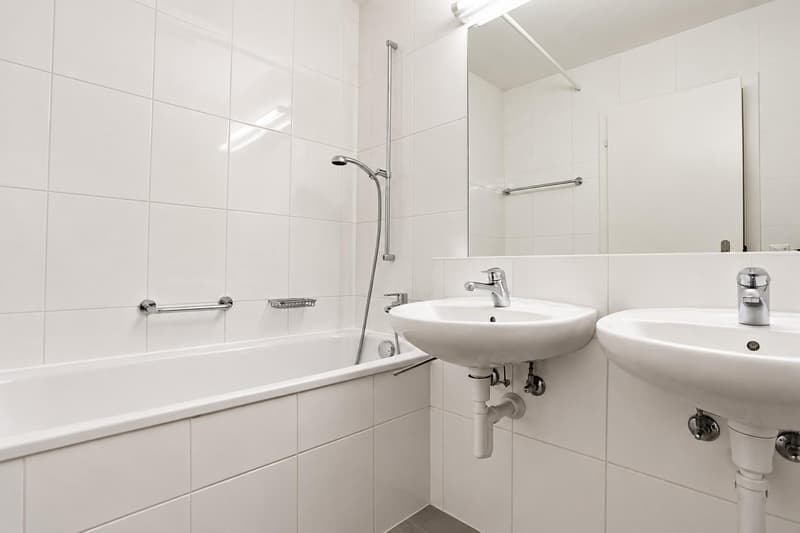 attraktive, grosszügige 3.5 - Zimmerwohnung nähe Bahnhof SBB (4)