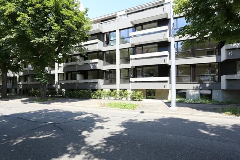 Moderne 2.5-Zimmerwohnung Nähe der Langen Erlen (5)