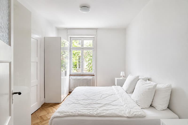 Charmante möblierte 4-Zimmer-Altbauwohnung mit Balkon (7)