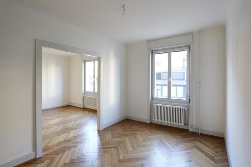 Attraktive 4-Zimmerwohnung in renoviertem Altbau direkt beim Voltaplatz (1)