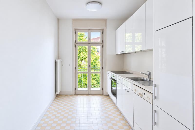 Charmante 4-Zimmerwohnung mit zwei Balkonen (6)