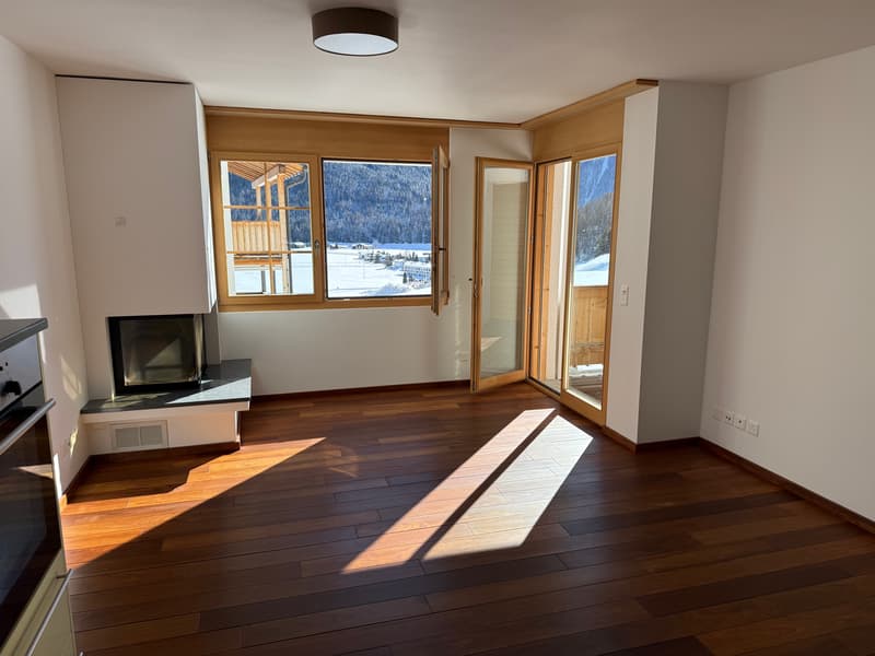 Exklusive 2.5-Zimmer-Zweitwohnung mit Seesicht in Davos Dorf (2)