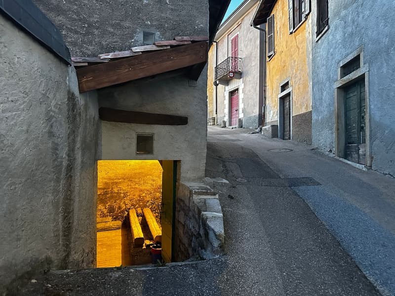 Authentischer Rückzugsort inmitten der Natur: Tessiner Keller in Mendrisio-Salorino (5)