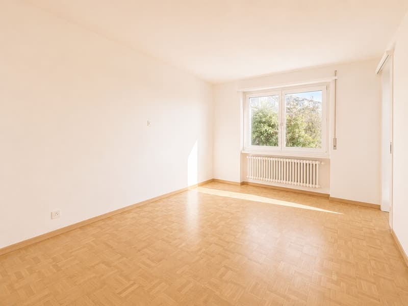Luminoso appartamento al piano rialzato con vista aperta (5)