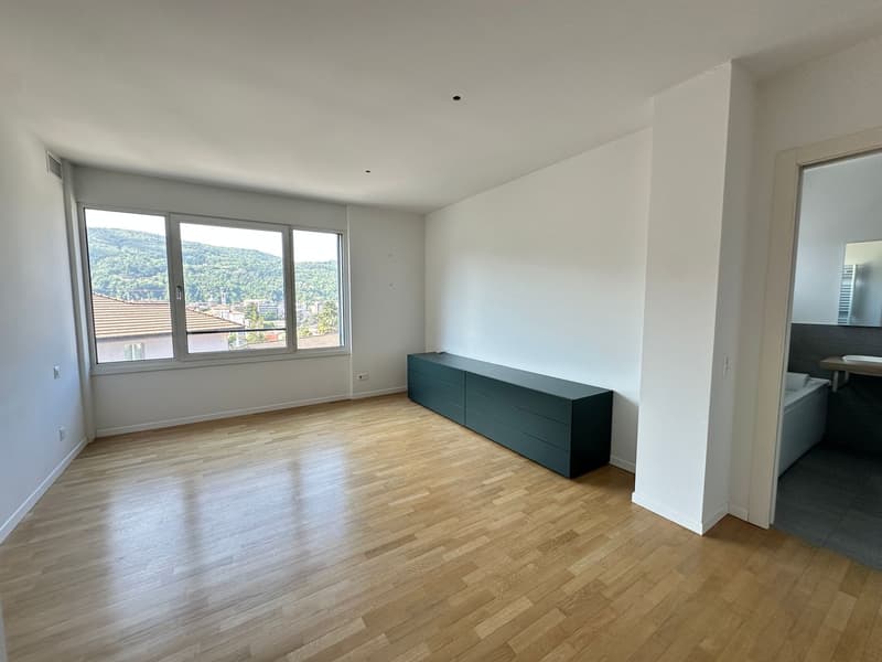 Grosszügige Wohnung mit Terrasse und freier Aussicht in ruhiger Lage von Vacallo (12)