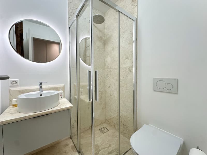 Moderne 2,5-ZWg mit Garten in Bellinzona (7)