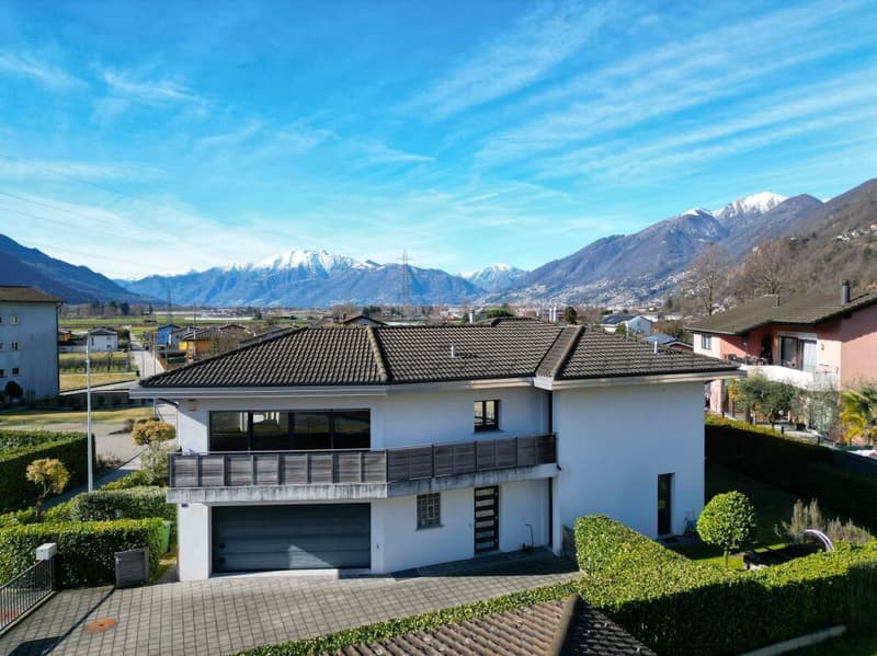 Maison individuelle de haut standing avec sauna, piscine intérieure et ascenseur (15)