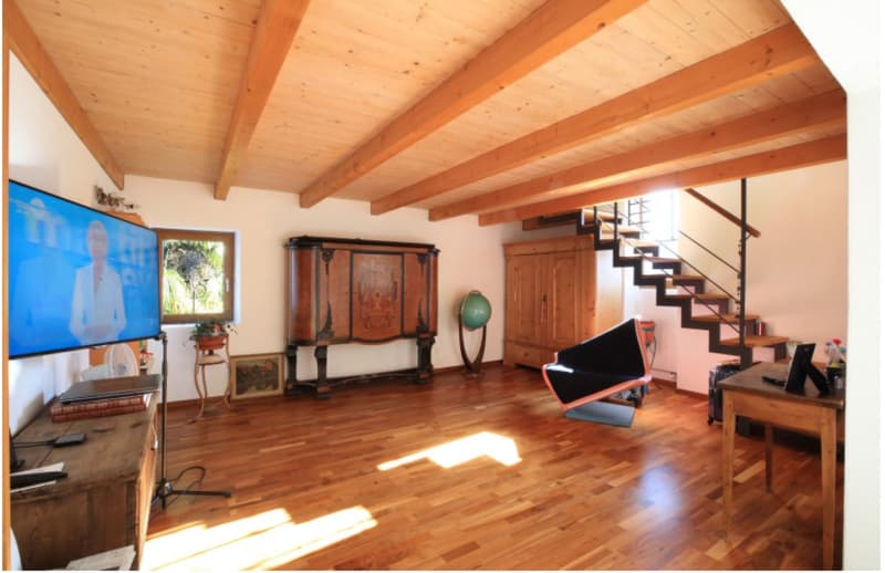 Magnifique maison jumelée à Arcegno (10)