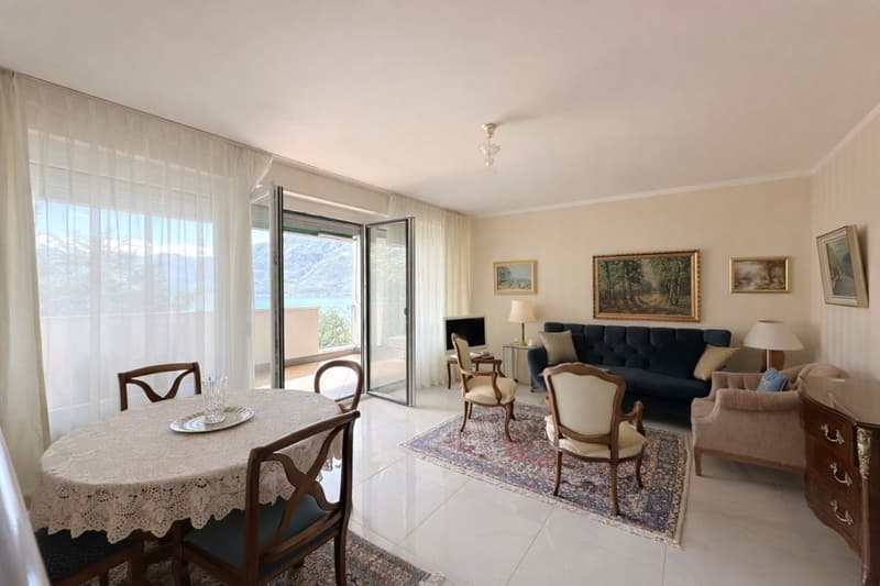Penthouse mit Seeblick im Herzen von Muralto (3)